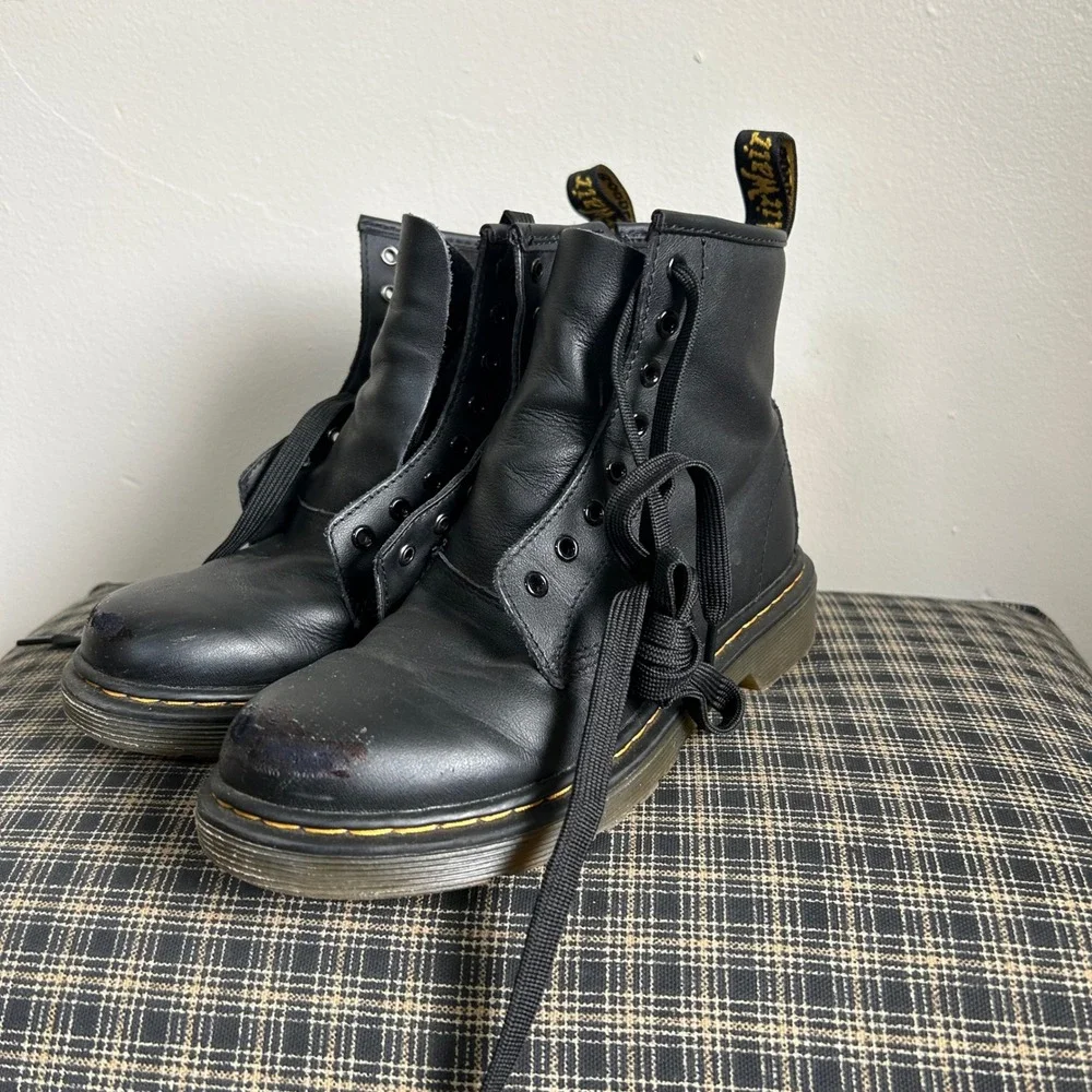 GUC Dr. Martens Delaney Lace Up Side‎ Zip Boots Size 3 Black Leather Scuffed